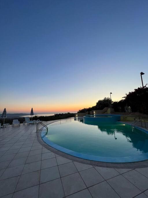Casa Smeralda - Piscina E Vista Sul Mare! Trinità dʼAgultu Екстериор снимка