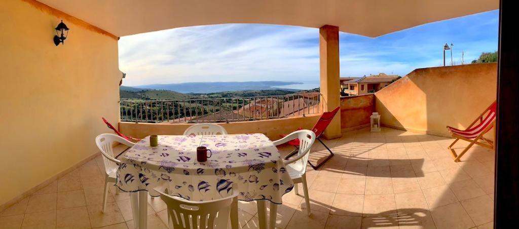 Casa Smeralda - Piscina E Vista Sul Mare! Trinità dʼAgultu Екстериор снимка